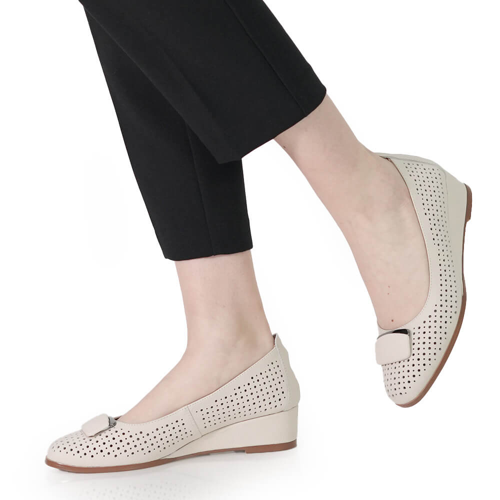 PANTOFI PERFORATI FIORE FINO
