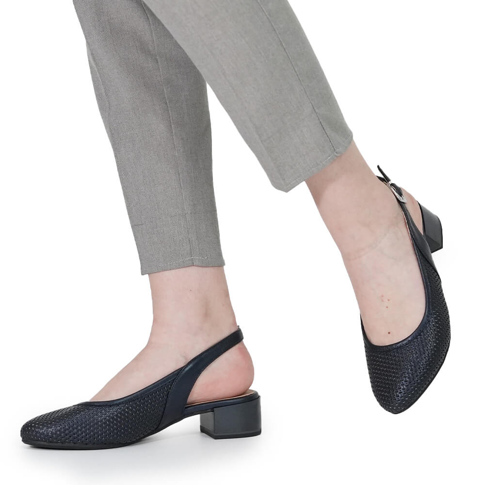 PANTOFI DECUPATI CAPRICE