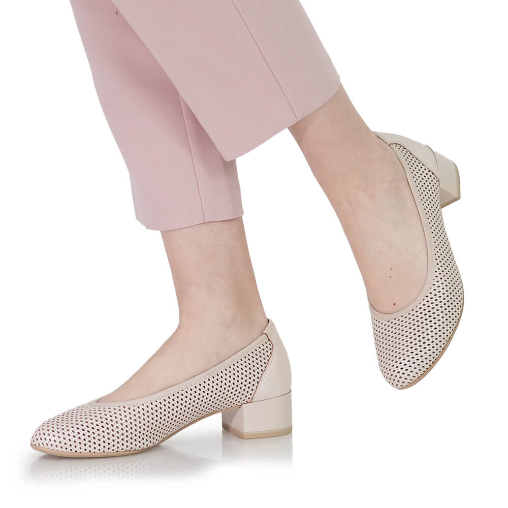 PANTOFI PERFORATI CAPRICE