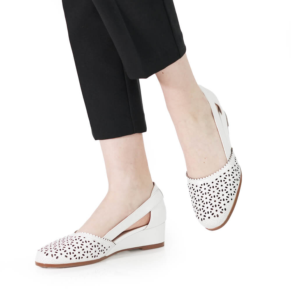 PANTOFI PERFORATI FIORE FINO