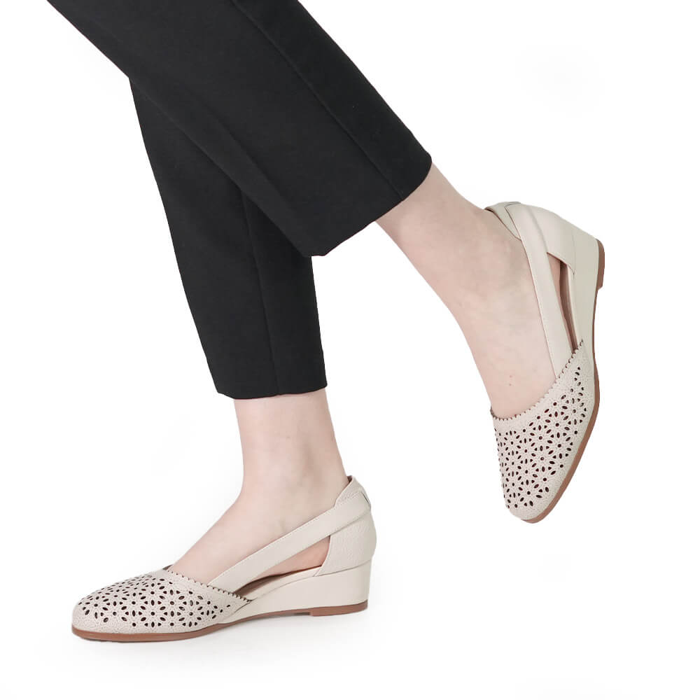 PANTOFI PERFORATI FIORE FINO