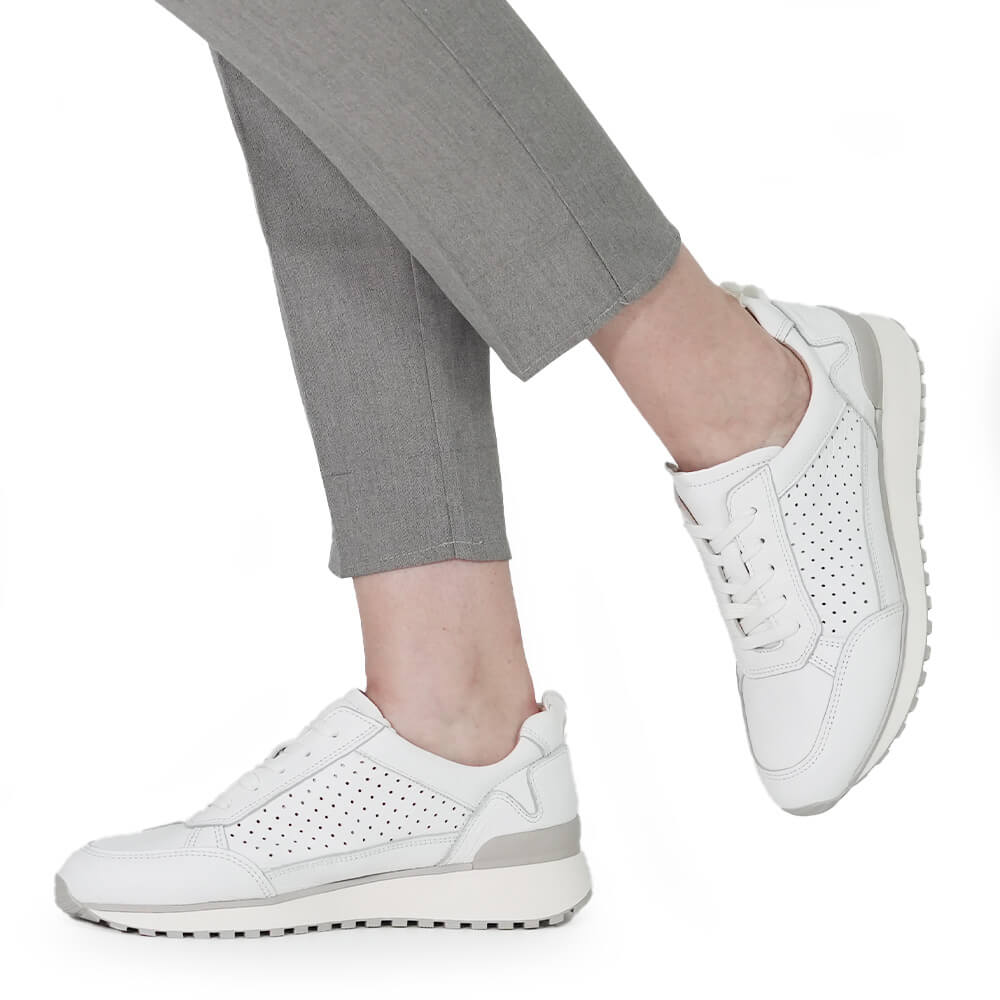 PANTOFI SPORT CAPRICE